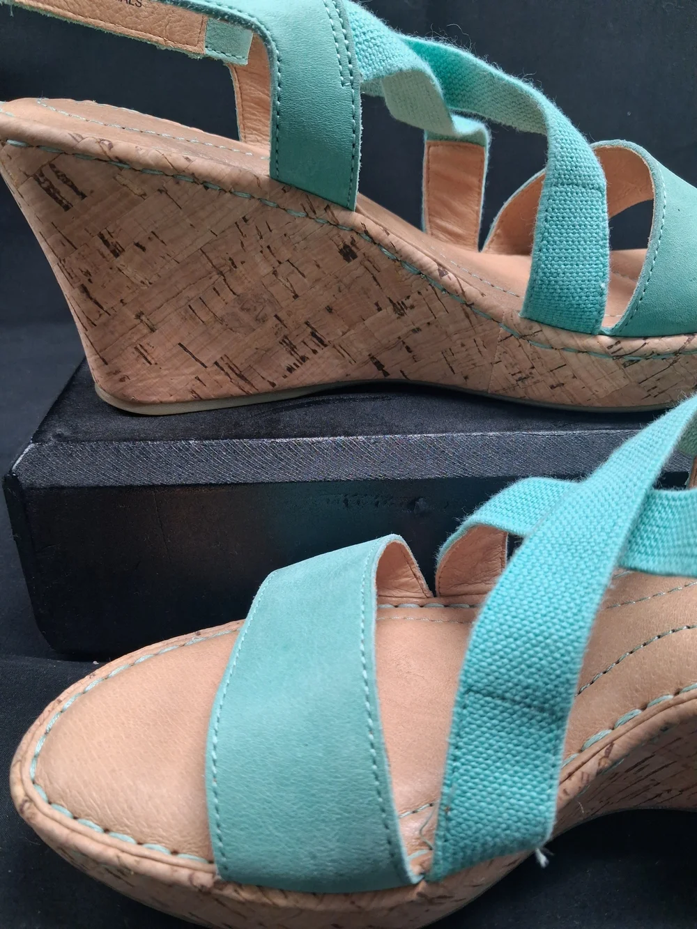 Born Teal Cross-Strap Women's Sandals. Leather And Canvas.  Beautiful Color